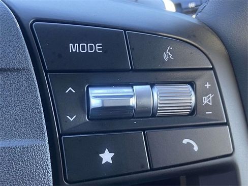 New 2026 Kia Sportage LX image 16