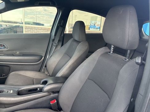 Used 2021 Honda HR-V Sport image 11