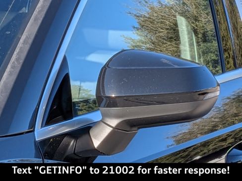 Used 2025 Audi Q3 2.0T Premium w/ Convenience Package image 12