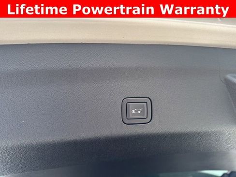 Used 2024 Chevrolet Suburban RST w/ Luxury Package image 28