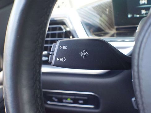 Used 2024 BMW X7 xDrive40i w/ M Sport Package AWD/4WD image 25