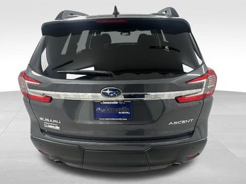 Used 2024 Subaru Ascent Premium w/ Convenience Package image 4