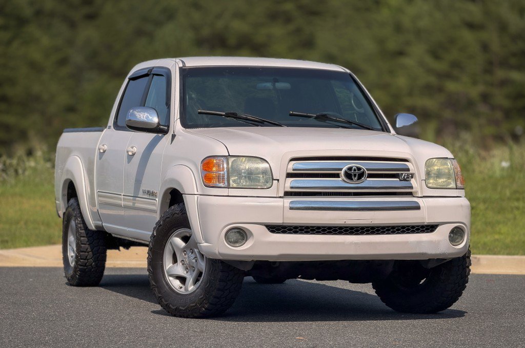 Used 2004 Toyota Tundra SR5 w/ TRD Off-Road Pkg AWD/4WD image 1