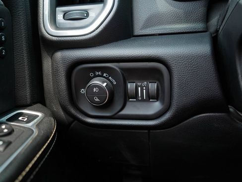 Used 2022 RAM 3500 Laramie AWD/4WD image 33