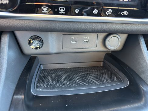 Certified 2025 Nissan Rogue SV image 20