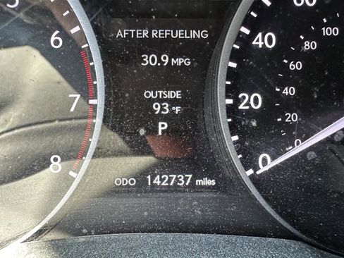 Used 2015 Lexus ES 350 FWD image 2