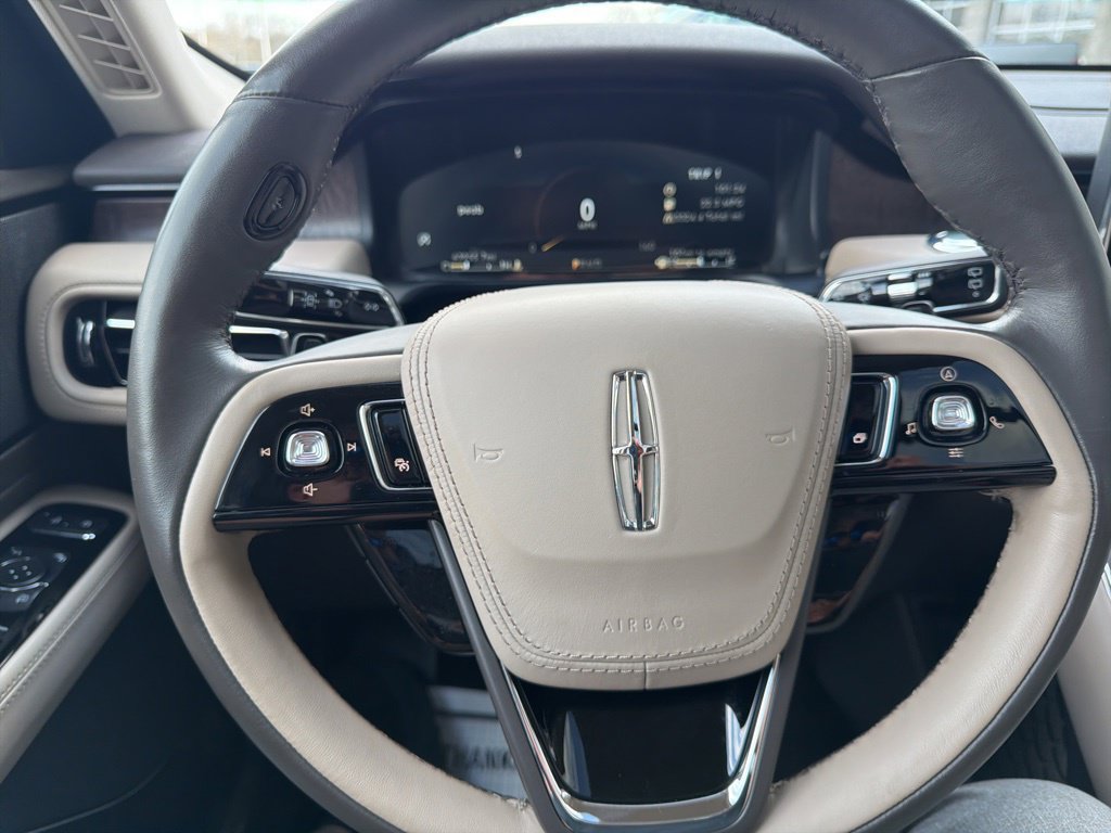 Used 2023 Lincoln Aviator Reserve w/ Equipment Group 201A AWD/4WD image 27