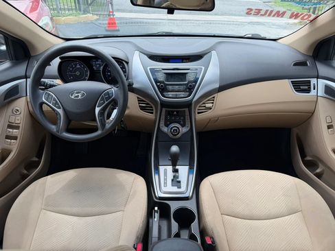 Used 2013 Hyundai Elantra GLS w/ Preferred Pkg FWD image 7