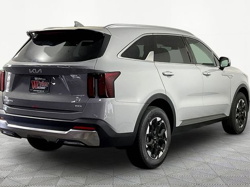 New 2026 Kia Sorento S AWD/4WD image 7