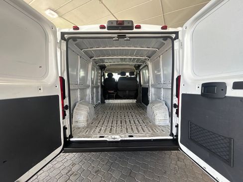 Used 2023 RAM ProMaster 2500 w/ Convenience Group image 22