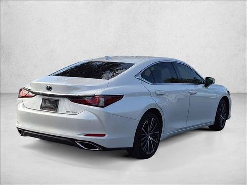 Certified 2025 Lexus ES 350 w/ Premium Package FWD image 4