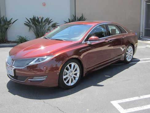 Used 2016 Lincoln MKZ Hybrid w/ Equipment Group 600A Reserve FWD image 7