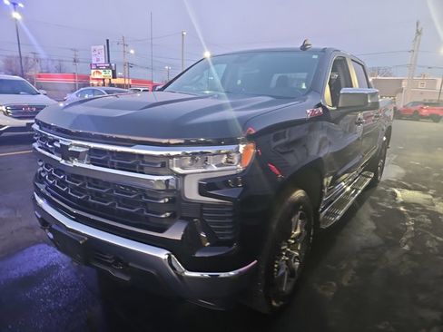 Used 2022 Chevrolet Silverado 1500 LT image 9