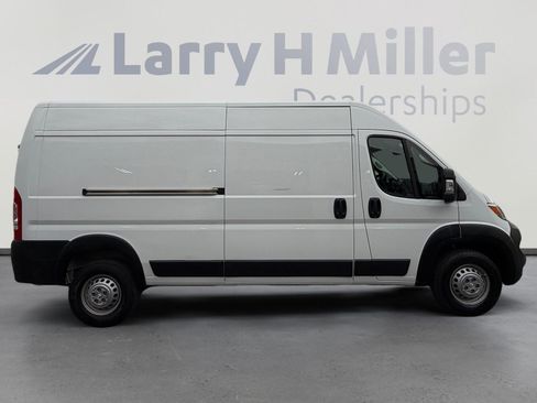 Used 2025 RAM ProMaster 3500 w/ Convenience Group image 6