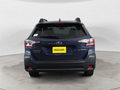 Used 2025 Subaru Outback Premium image 4