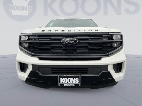 New 2026 Ford Expedition Platinum w/ Stealth Appearance Package image 11