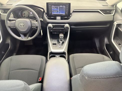 Used 2021 Toyota RAV4 LE image 15