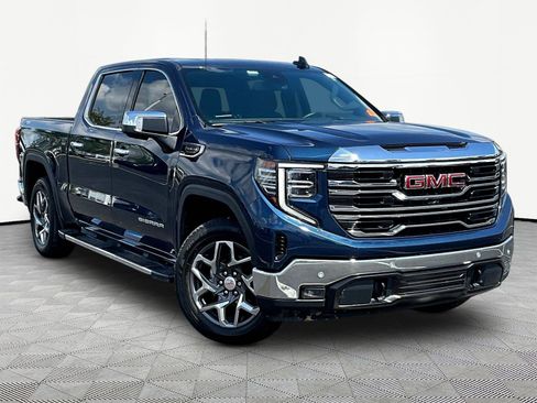 Used 2022 GMC Sierra 1500 SLT w/ SLT Premium Plus Package AWD/4WD image 3