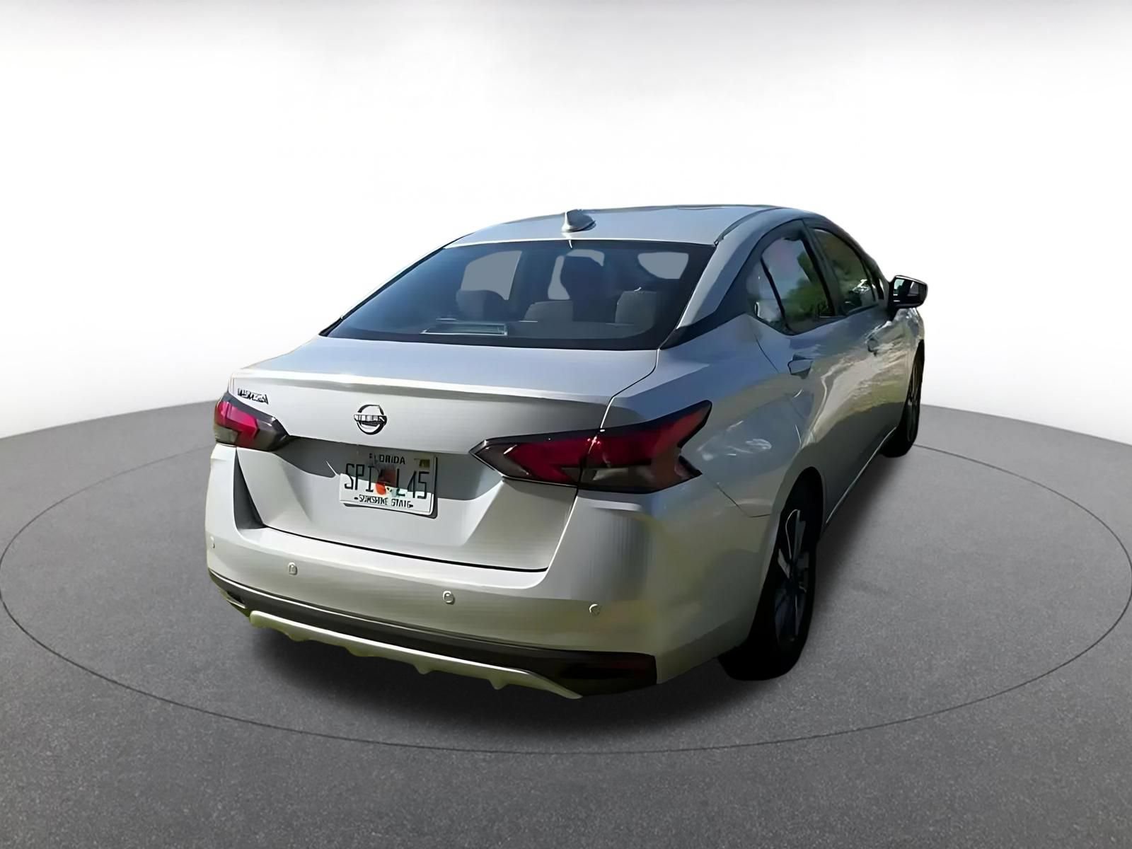 Used 2025 Nissan Versa SV FWD image 14