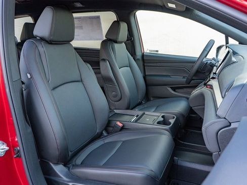 New 2026 Honda Odyssey Sport-L image 17