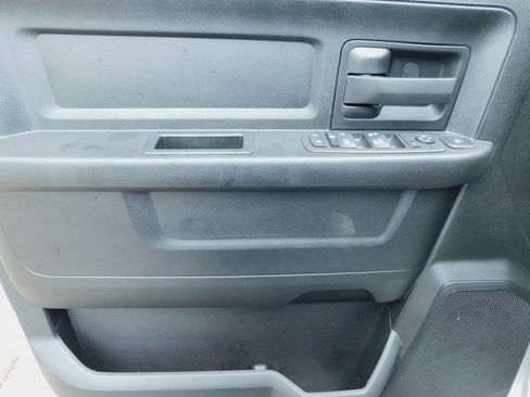 Used 2024 RAM 2500 Tradesman w/ Chrome Appearance Group image 22