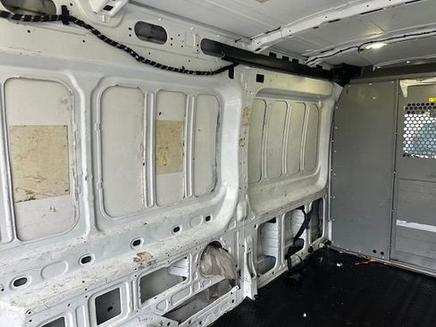 Used 2017 Ford Transit 250 148 Medium Roof image 14