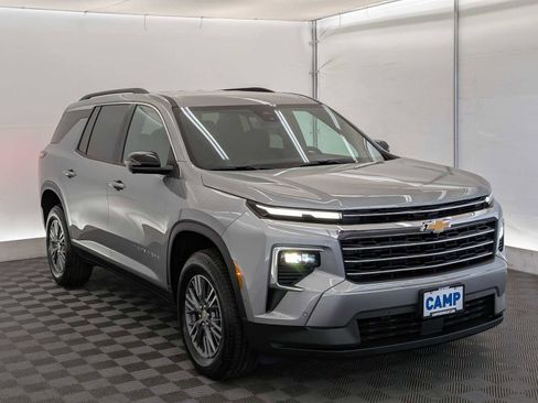 New 2026 Chevrolet Traverse LT w/ Enhanced Driving Package image 8