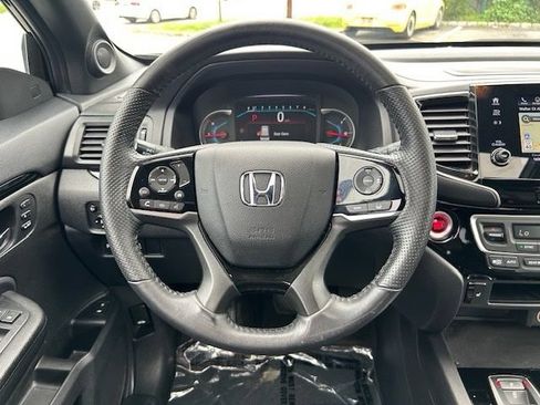 Used 2019 Honda Passport Touring image 17