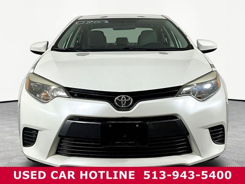 Used 2015 Toyota Corolla LE FWD image 2