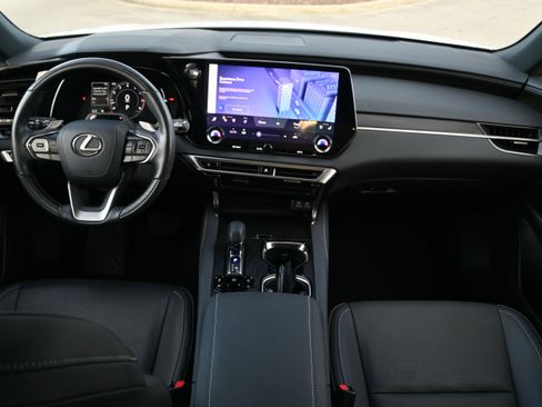 Used 2024 Lexus RX 350 Premium w/ Convenience Package image 3