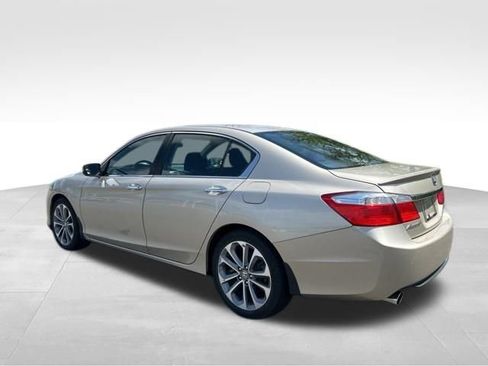 Used 2014 Honda Accord Sport image 3