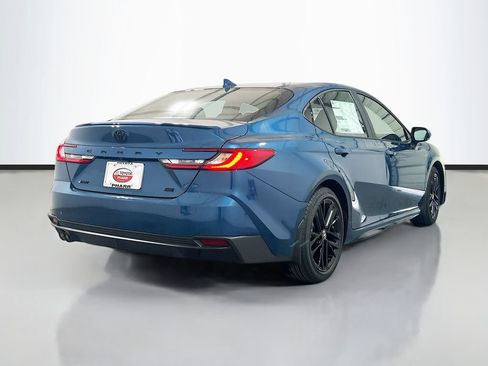 New 2026 Toyota Camry SE FWD image 4