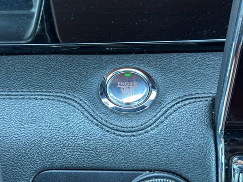 Used 2023 Lincoln Navigator Reserve image 25