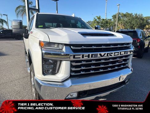 Used 2022 Chevrolet Silverado 2500 LTZ w/ LTZ Plus Package AWD/4WD image 3