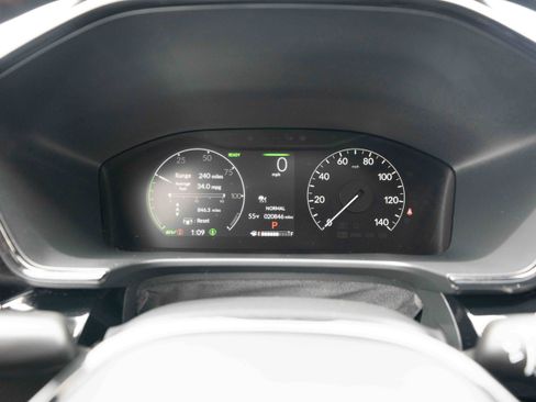 Used 2025 Honda CR-V Sport Touring image 16