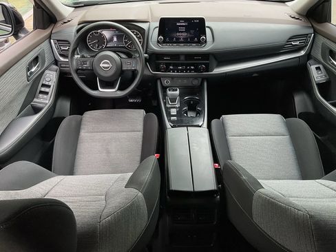 Used 2023 Nissan Rogue SV image 20