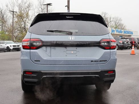New 2026 Honda Pilot Black Edition image 5