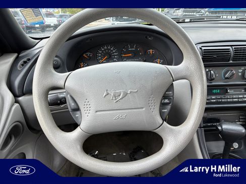 Used 1998 Ford Mustang Convertible RWD image 9