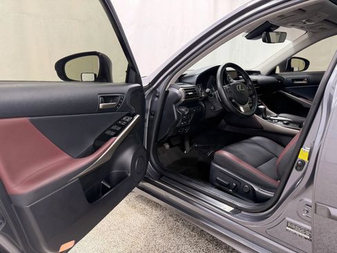 Used 2019 Lexus IS 300 AWD w/ Navigation Package image 10