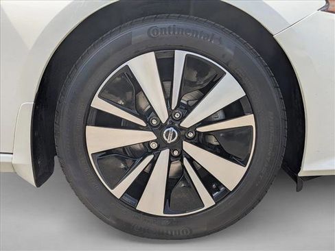Used 2021 Nissan Altima 2.5 SL FWD image 25