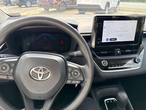 Used 2026 Toyota Corolla LE FWD image 18