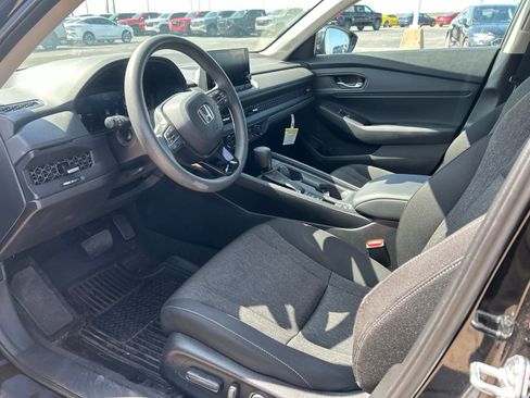 Used 2024 Honda Accord EX image 9