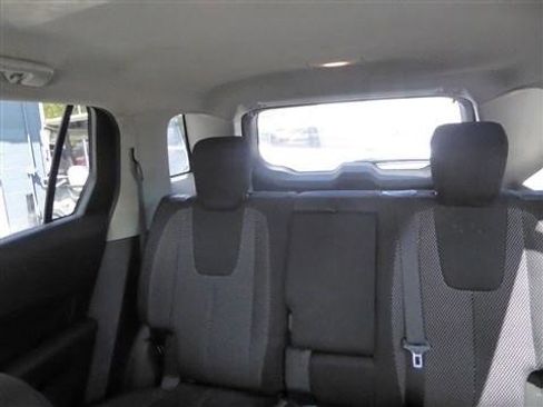 Used 2017 GMC Terrain SLE AWD/4WD image 18