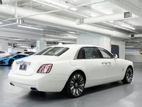 New 2027 Rolls-Royce Ghost Extended Wheelbase AWD/4WD image 7