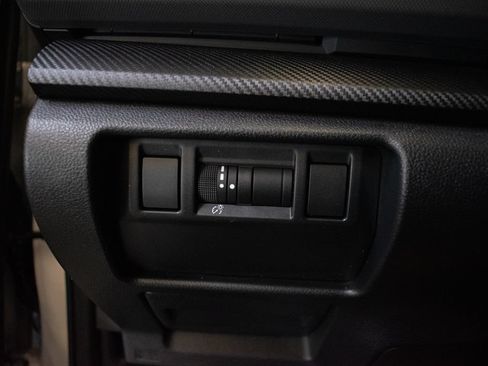 Certified 2024 Subaru Crosstrek 2.5i Limited AWD/4WD image 18