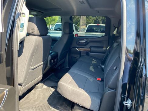 Used 2022 Chevrolet Silverado 1500 LT Trail Boss w/ Convenience Package II image 17