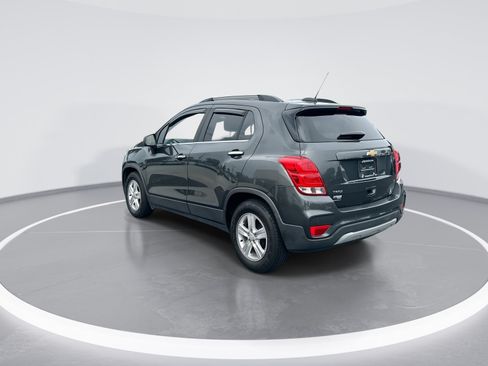 Used 2020 Chevrolet Trax LT w/ Driver Confidence Package FWD image 7