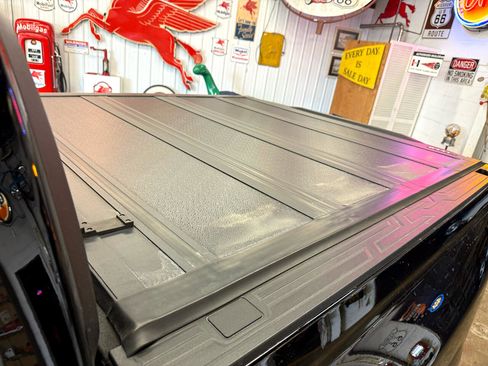 Used 2023 Chevrolet Colorado LT w/ LT Convenience Package image 22