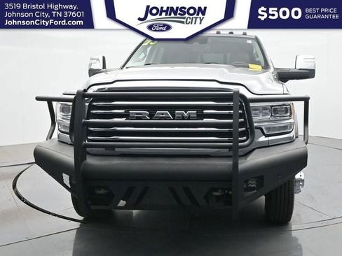 Used 2023 RAM 3500 Limited AWD/4WD image 3