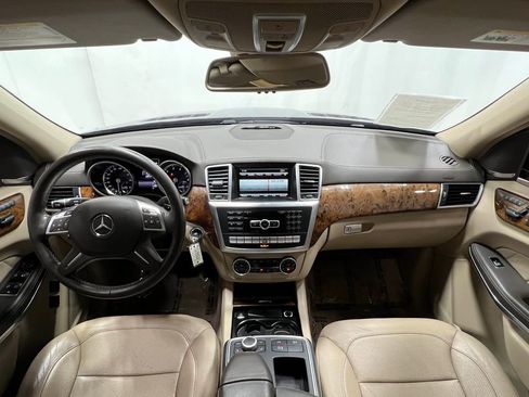Used 2015 Mercedes-Benz GL 550 4MATIC image 20